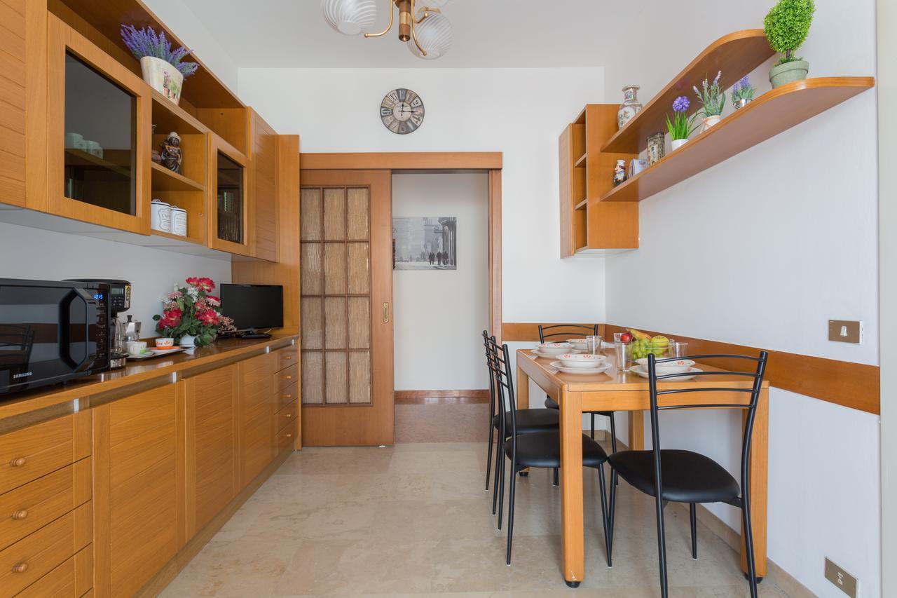 Appartamento Cenisio Subway Flat Milano Esterno foto